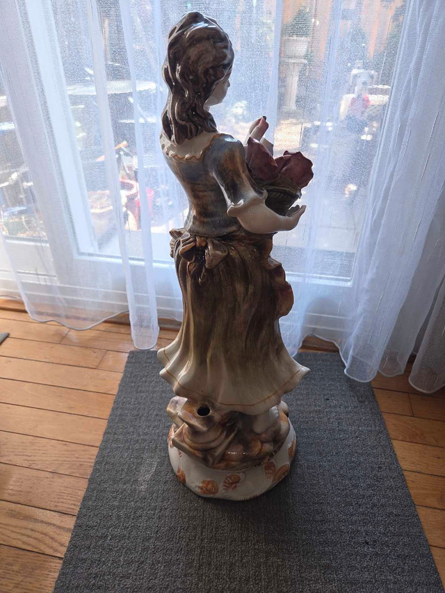 Italian Capodimonte Figurine - photo 4