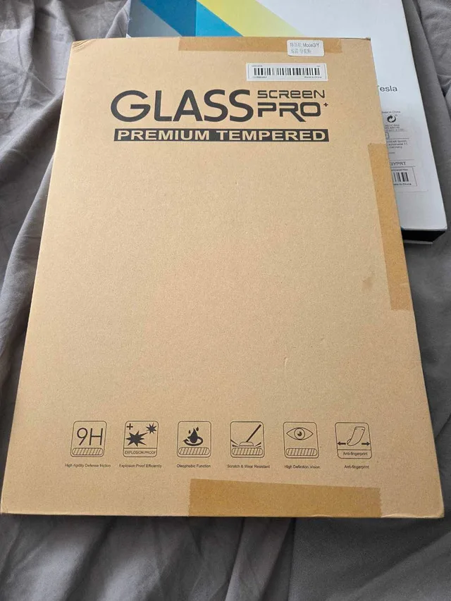 Tesla Screen Protector image indicator(2)