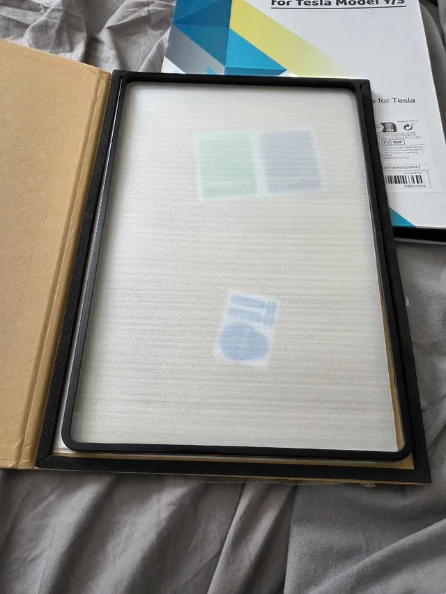 Tesla Screen Protector image indicator(4)