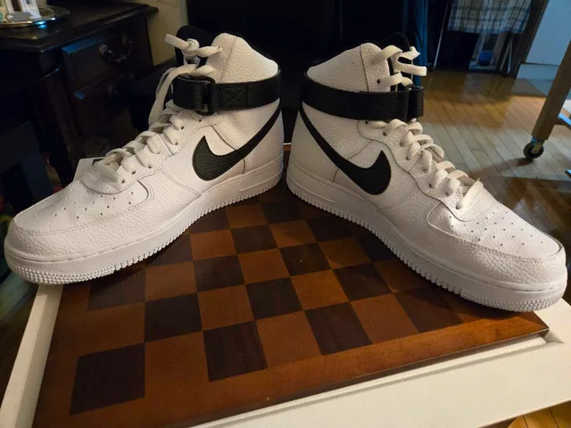 Nike Air Force 1 image indicator(6)