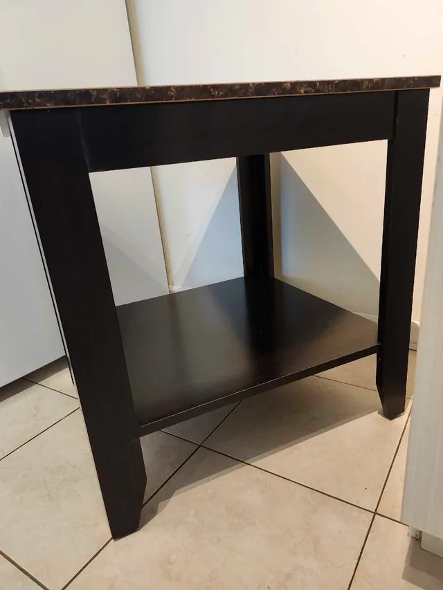 Marble Table image indicator(3)