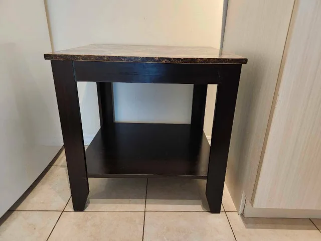 Marble Table image indicator(5)