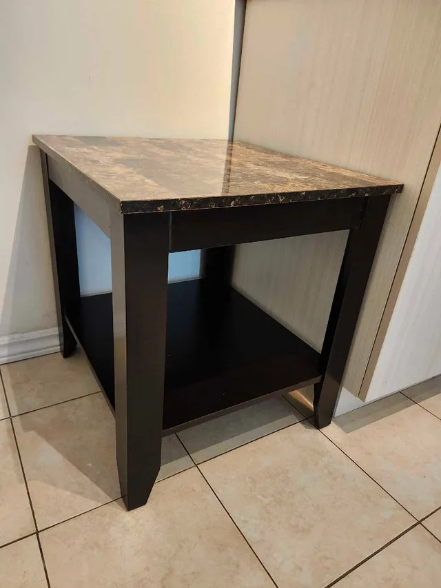 Marble Table image indicator(10)