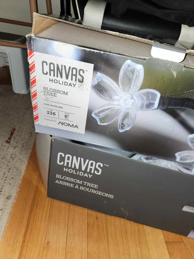 6 ft Holiday Tree with Lights image indicator(5)