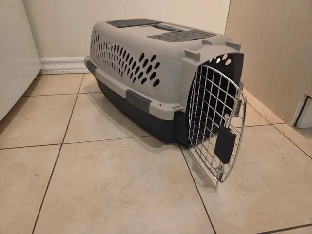 Petmate Pet Carrier image indicator(2)