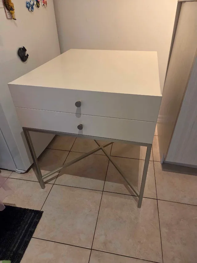 White Wooden Nightstand with 2 Drawers thumbnail
