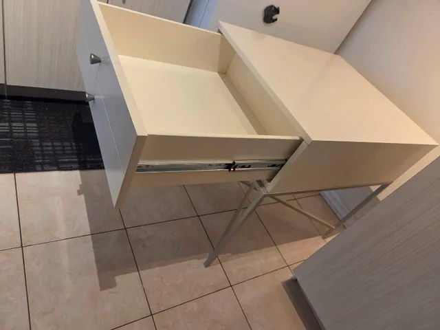 White Wooden Nightstand with 2 Drawers image indicator(5)