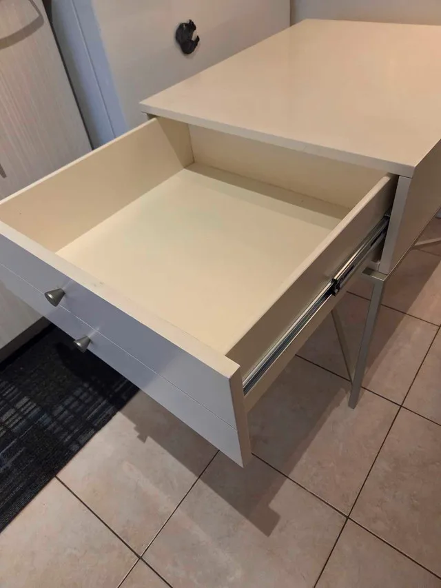 White Wooden Nightstand with 2 Drawers image indicator(6)