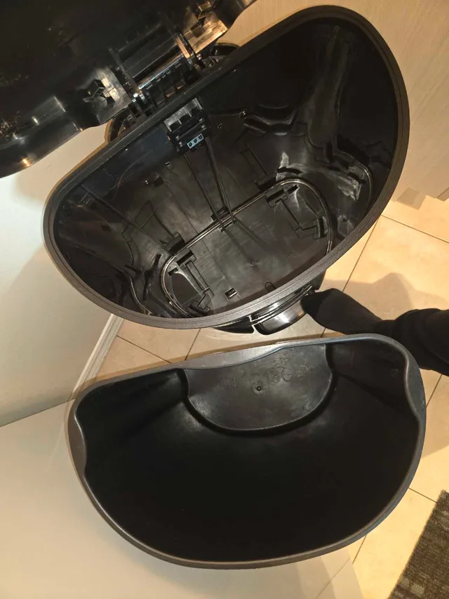 Stainless Steel Trash Can image indicator(3)