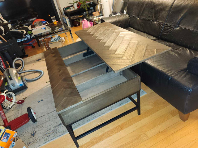Modern Lift Top Coffee Table