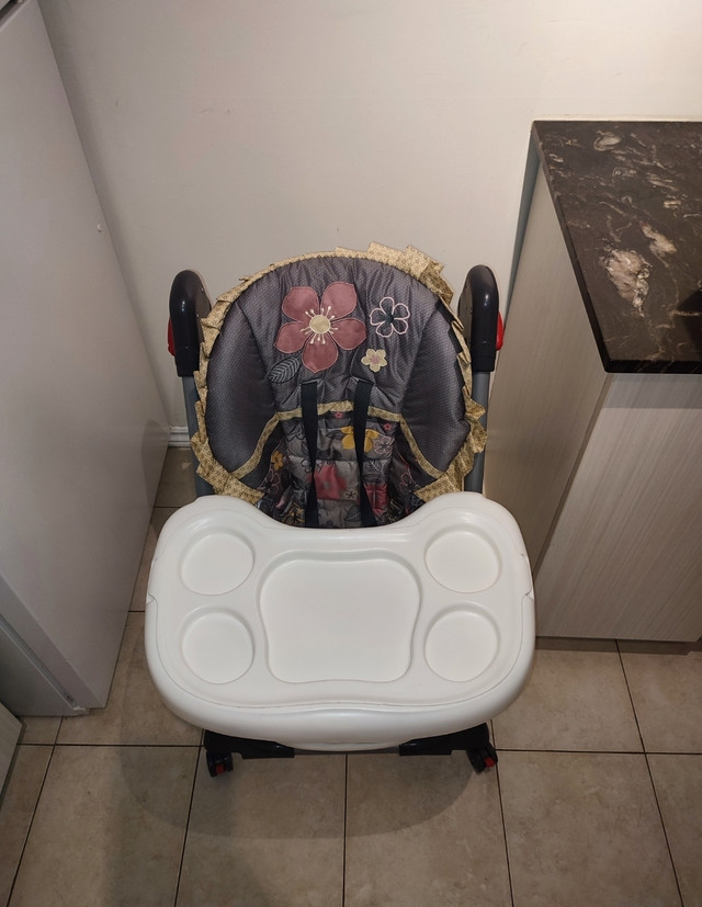 Adjustable Baby Trend High Chair - photo 4