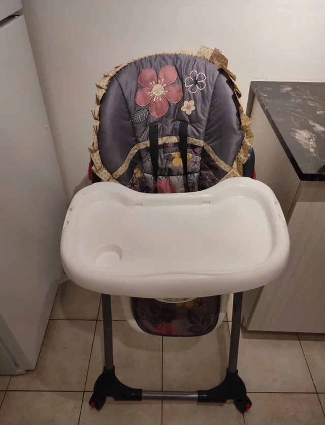 Adjustable Baby Trend High Chair image indicator(7)
