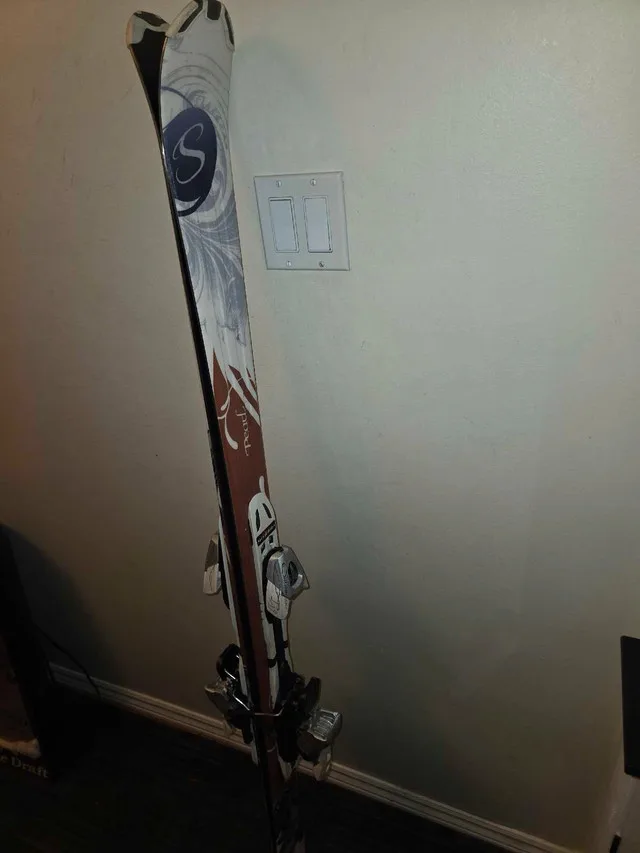 Salomon Pearl 158 Skiis image indicator(8)