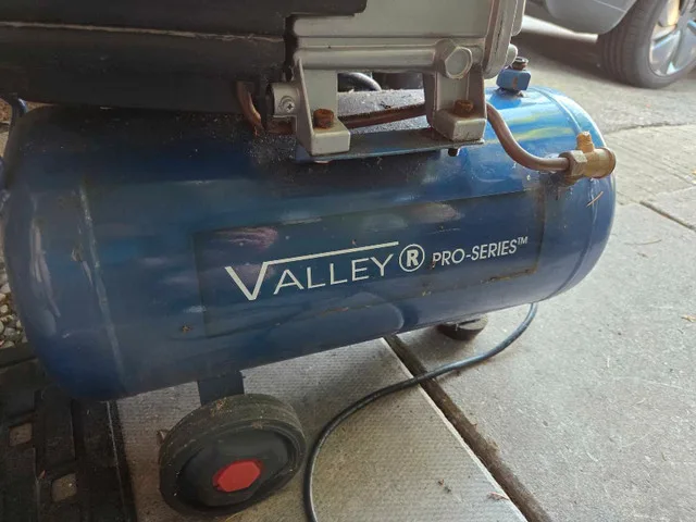 Valley Pro-Series Air Compressor image indicator(2)