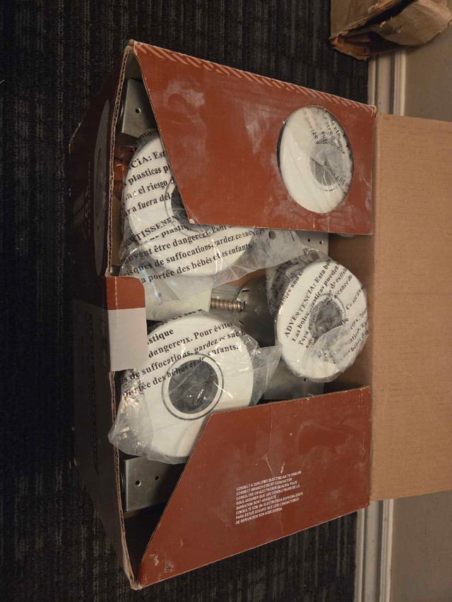 Globe Electric Recessed Lighting Kit - photo 3