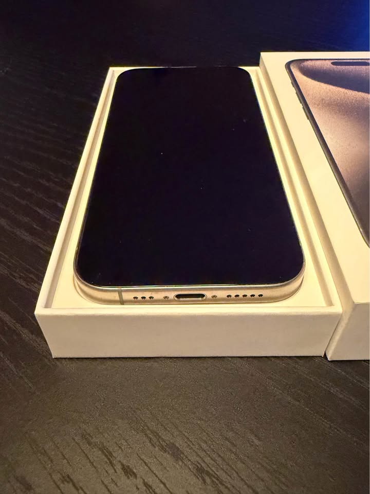 📱 iPhone 15 Pro – 128GB – Mint Condition! - photo 3