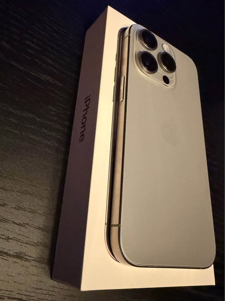 📱 iPhone 15 Pro – 128GB – Mint Condition! - photo 4