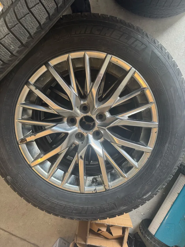 Toyota Highlander winter tire set image indicator(10)