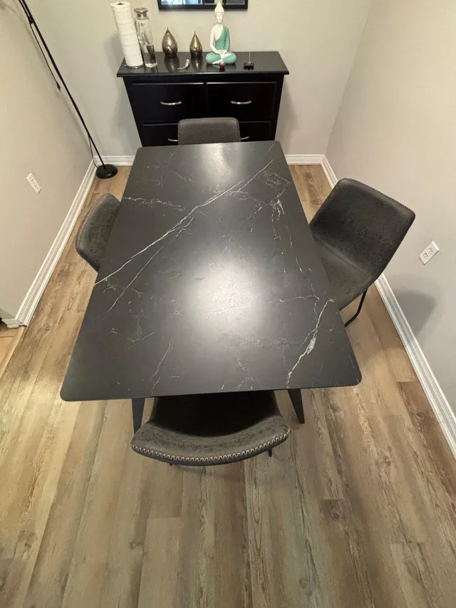 Dining Table & Chairs image indicator(4)