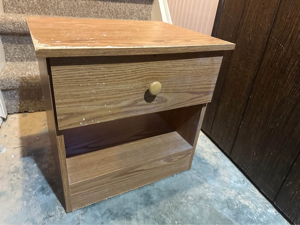 End table - photo 2