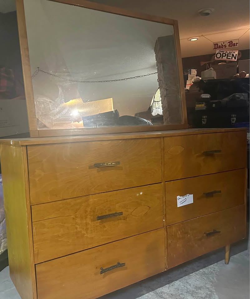 6 drawer dresser with mirror