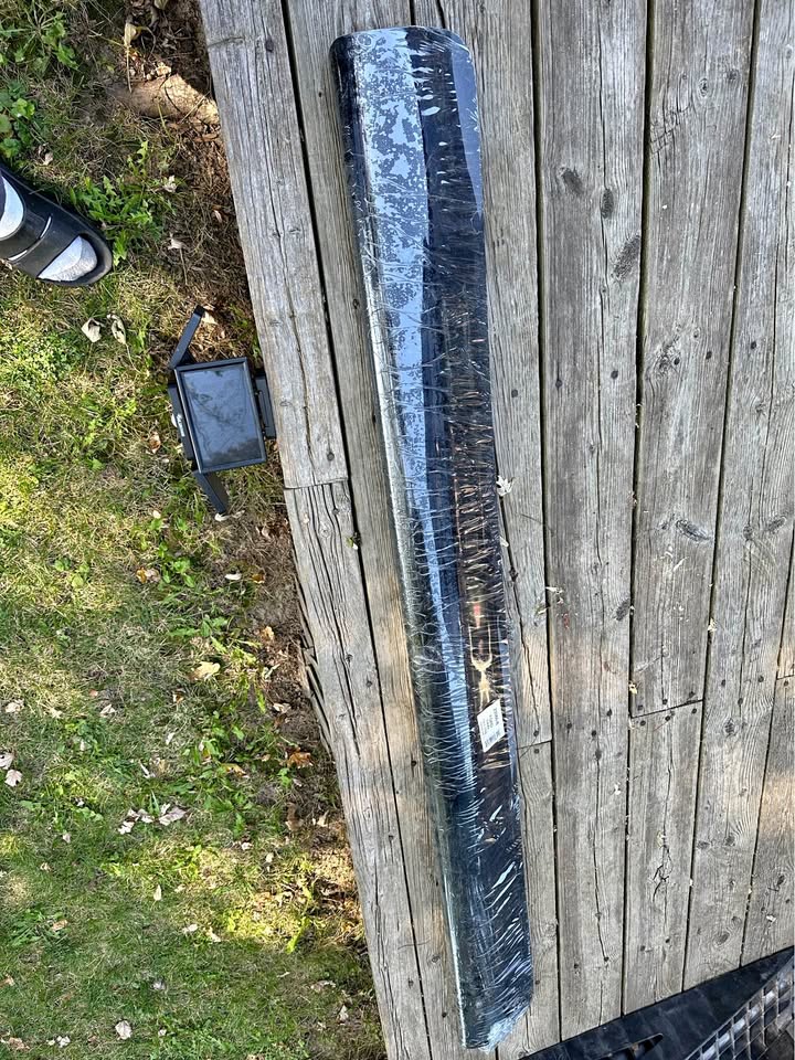 Hood deflector