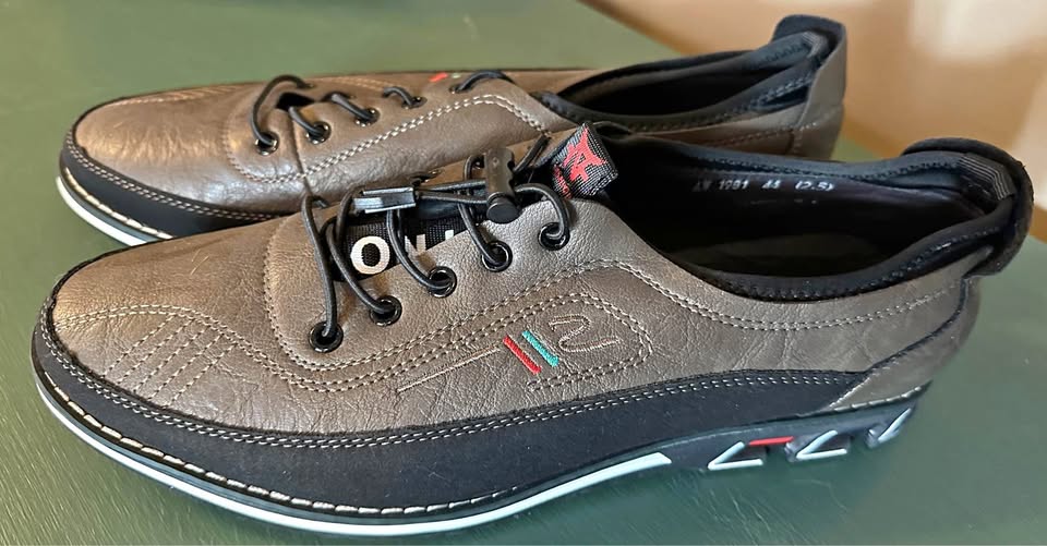 Men’s dress shoes