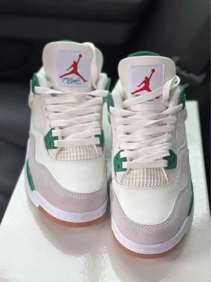 Nike Air Jordan 4 Retro SP x Nike SB Pine Green DR5415-103 image indicator(2)