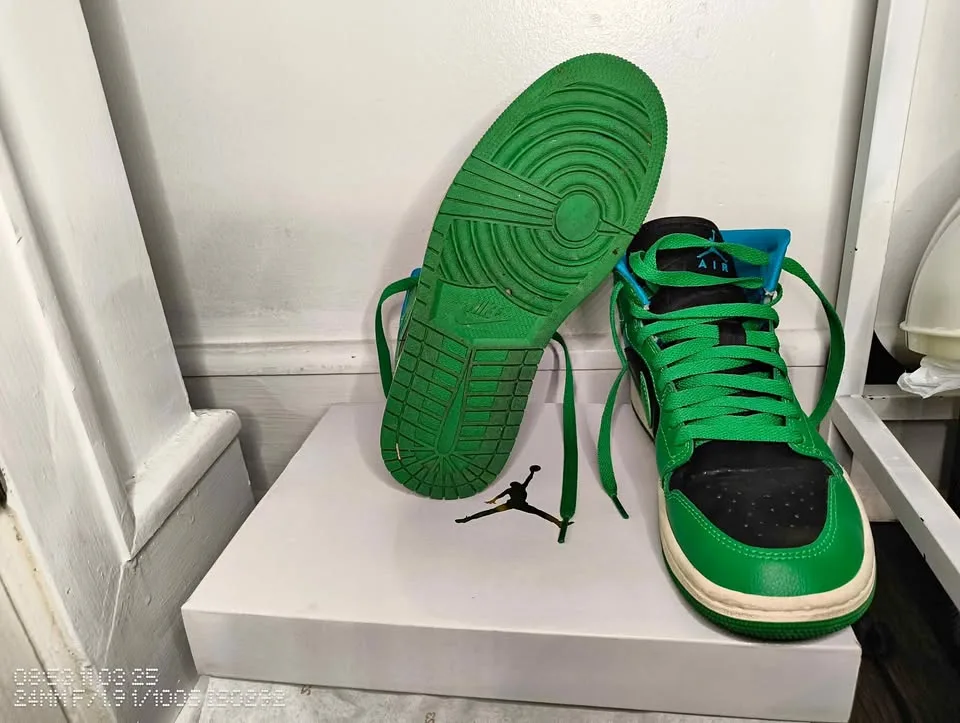 Air Jordan 1 Mid “Lucky Green / Aquatone"