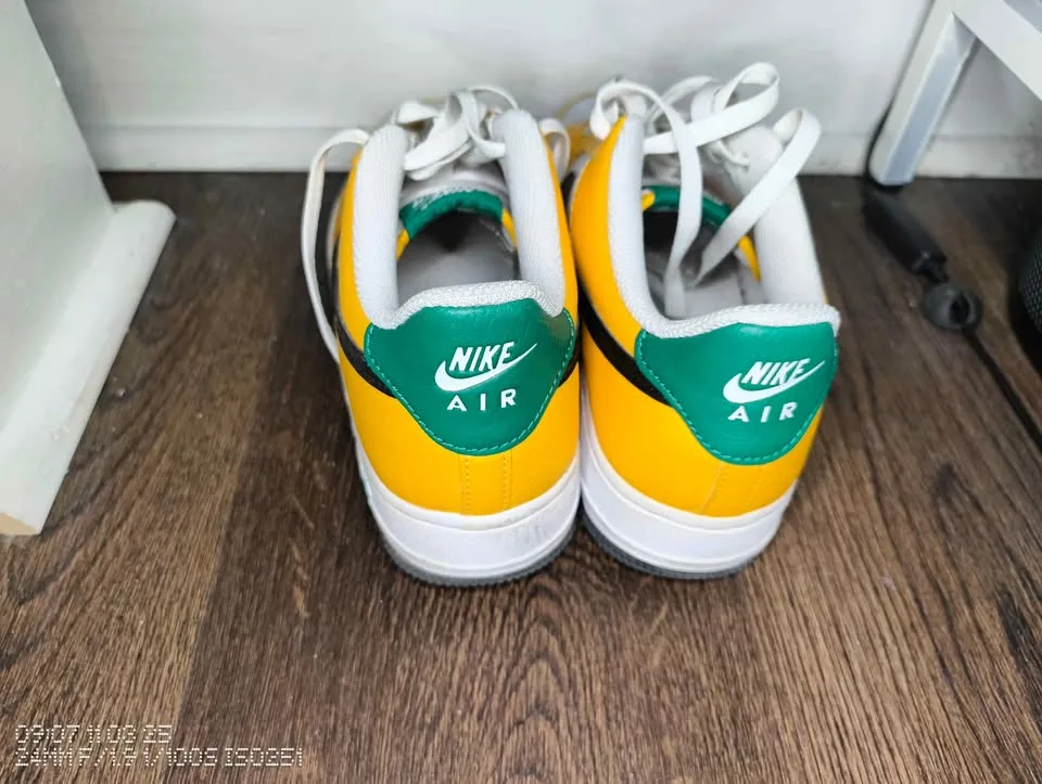 Nike Air Force 1 Low – White / Yellow / Green image indicator(5)