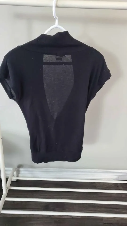 Women's Top Size L image indicator(2)