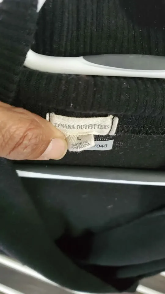 Women's Top Size L image indicator(3)