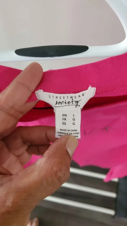 Women's top Size M image indicator(3)