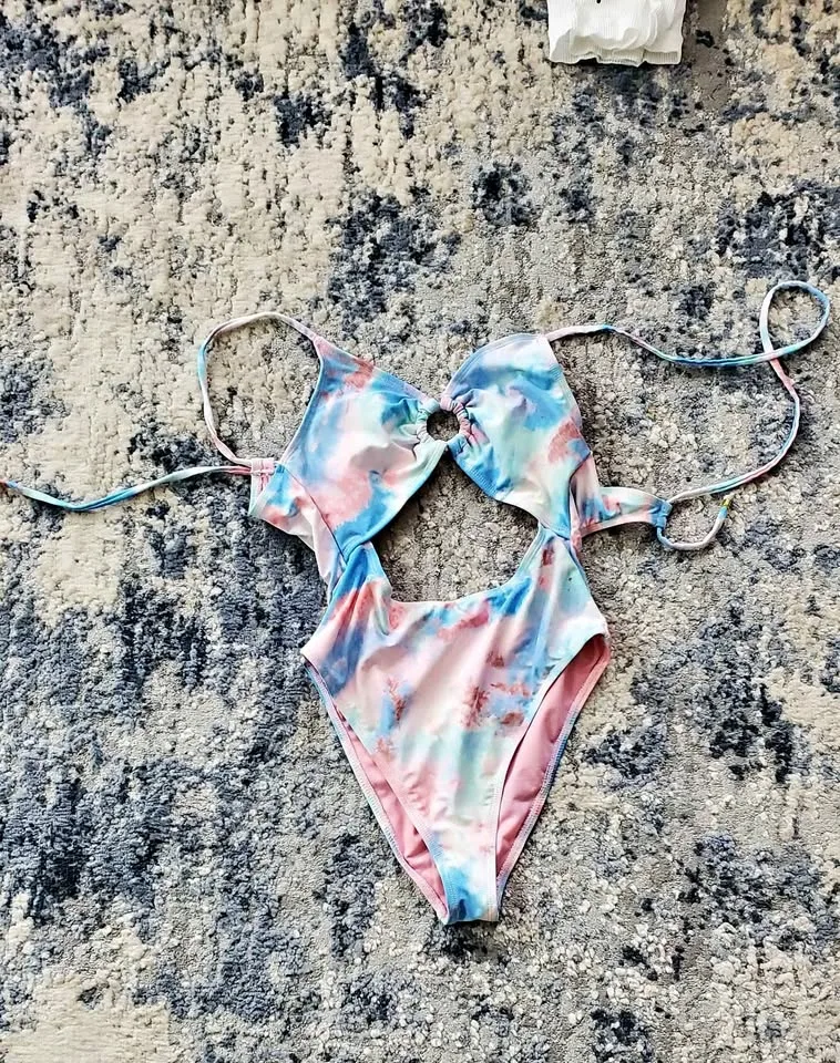 Women's swimwear Size M thumbnail