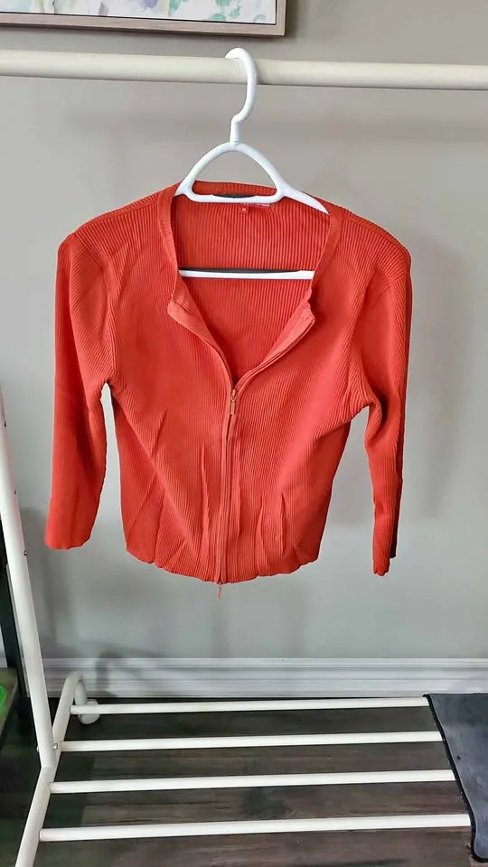 Women's top Size M thumbnail