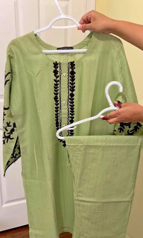 Beautiful Pakistani Hand Embroidered Doria (CoOrd set) thumbnail