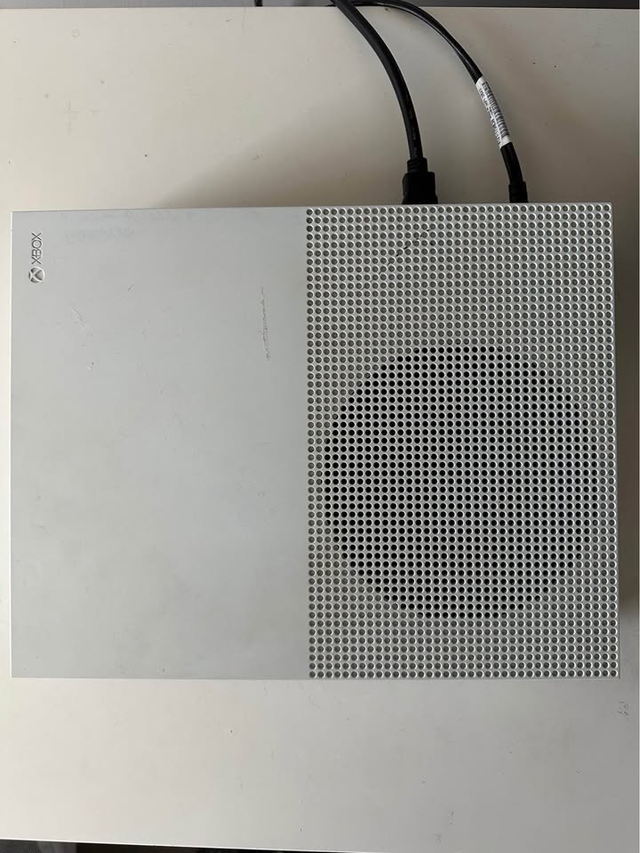 Xbox One S - photo 3
