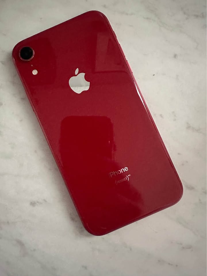iPhone XR 128gb unlocked - photo 2