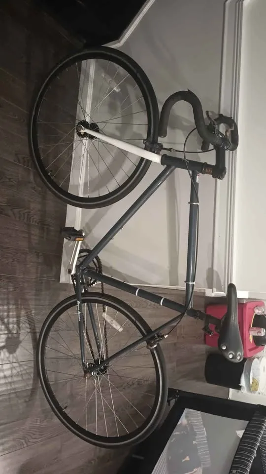 Bicicleta alta A Logan square aro 700 x 25C image indicator(2)