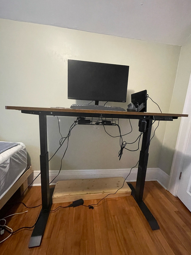 Standing desk with comfortable office chair - photo 3