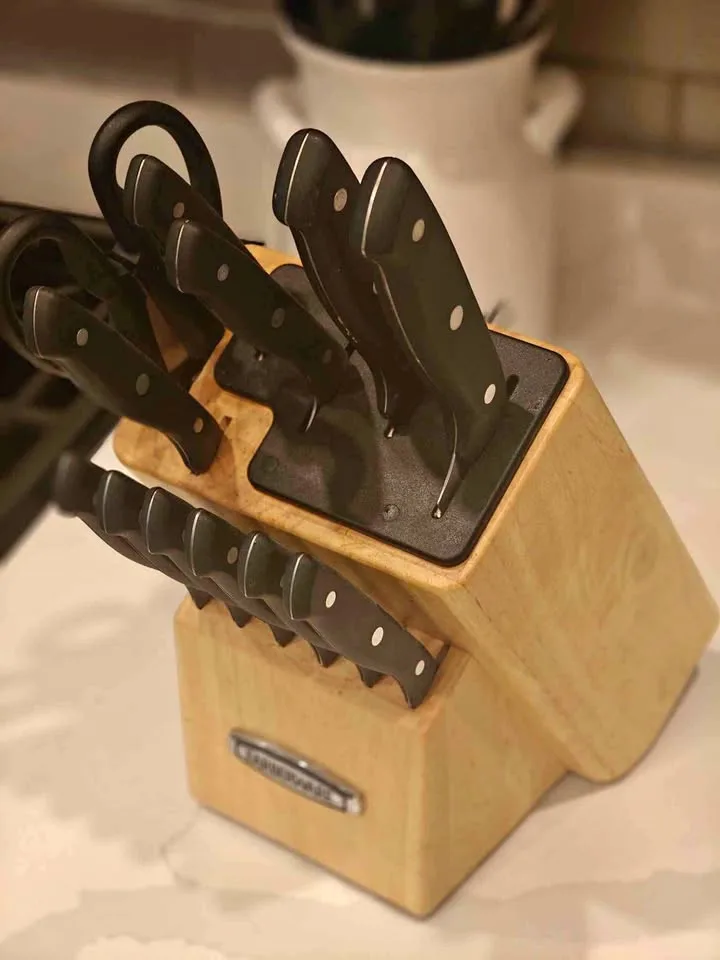 Faberware knife block set - 11 knife and sheer