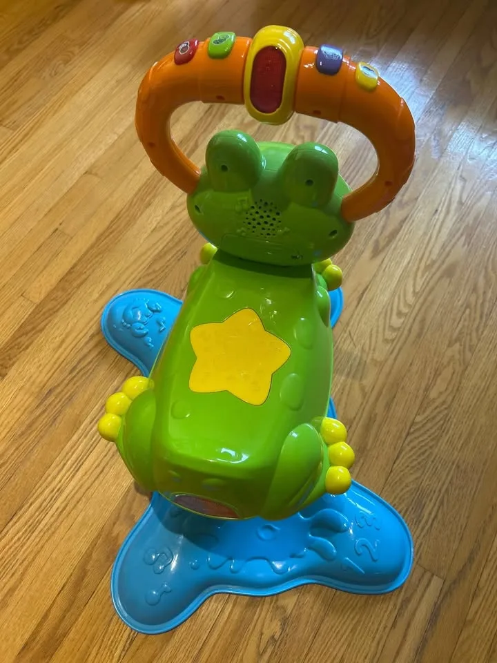 Vtech count and colours bouncing frog (French) image indicator(3)