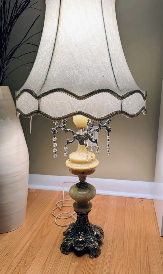 Vintage Brass & Crystal Table Lamp w/ 3-Way Dimmer image indicator(3)