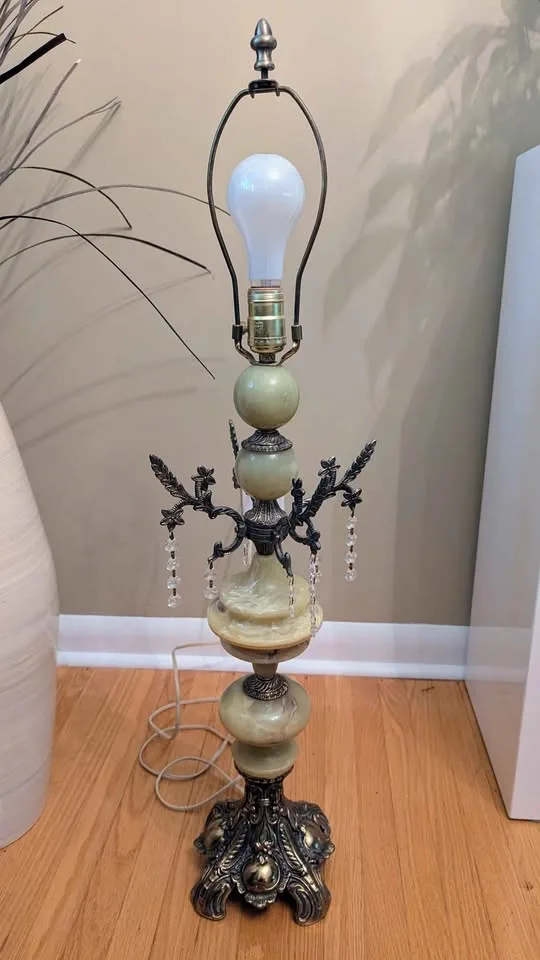 Vintage Brass & Crystal Table Lamp w/ 3-Way Dimmer image indicator(6)