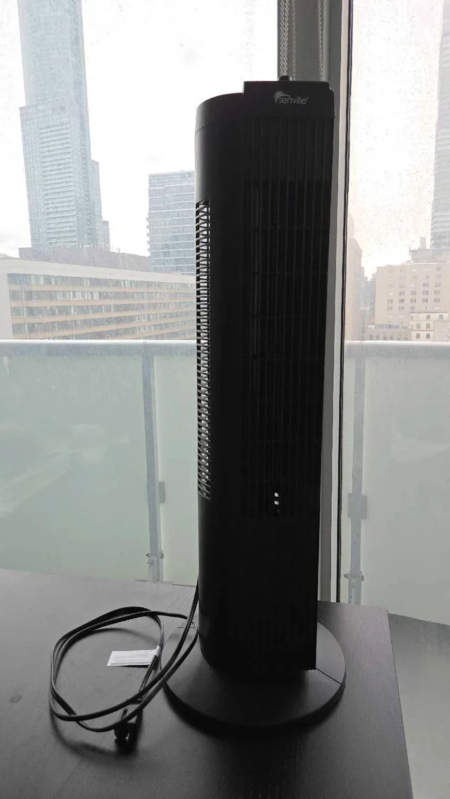 Senville 28" Oscillating Tower Fan thumbnail