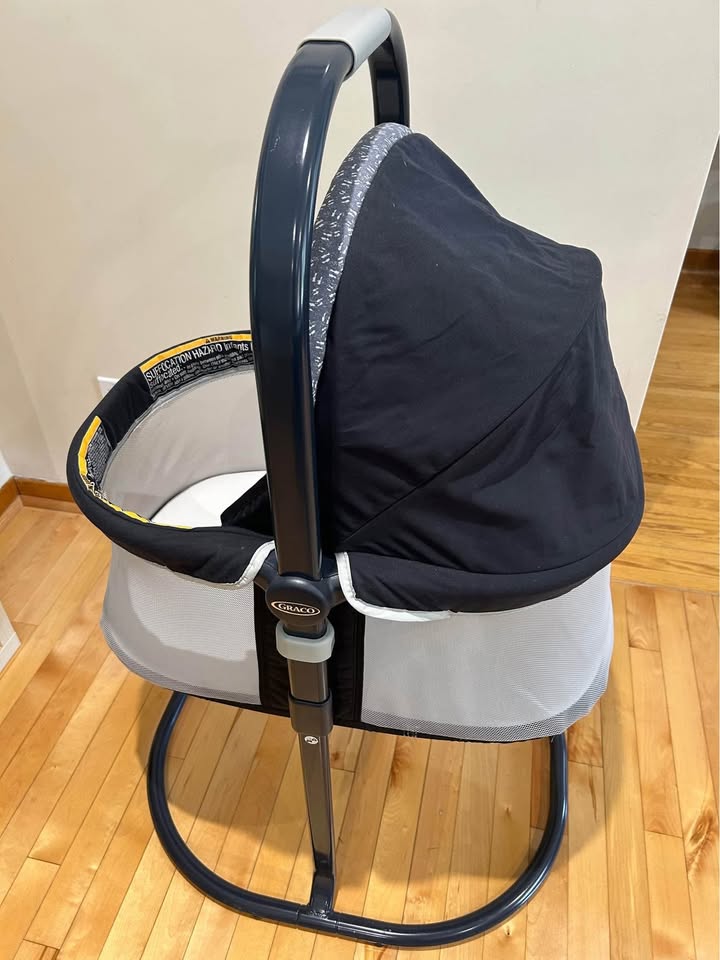 Graco Adjustable Height Bassinet - photo 2
