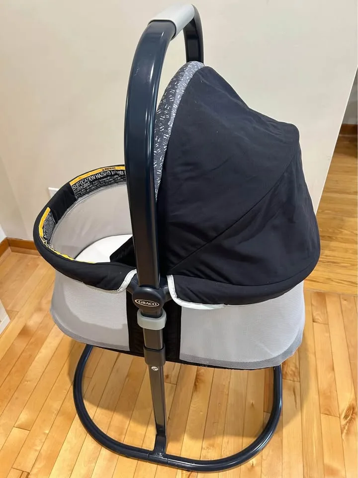Graco Adjustable Height Bassinet image indicator(2)