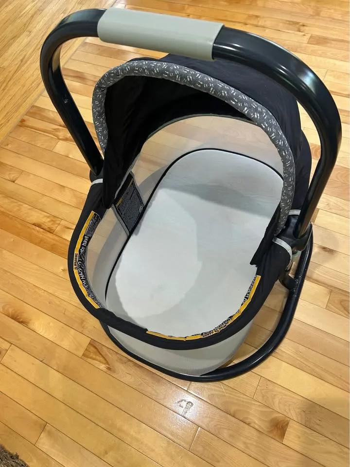 Graco Adjustable Height Bassinet image indicator(4)