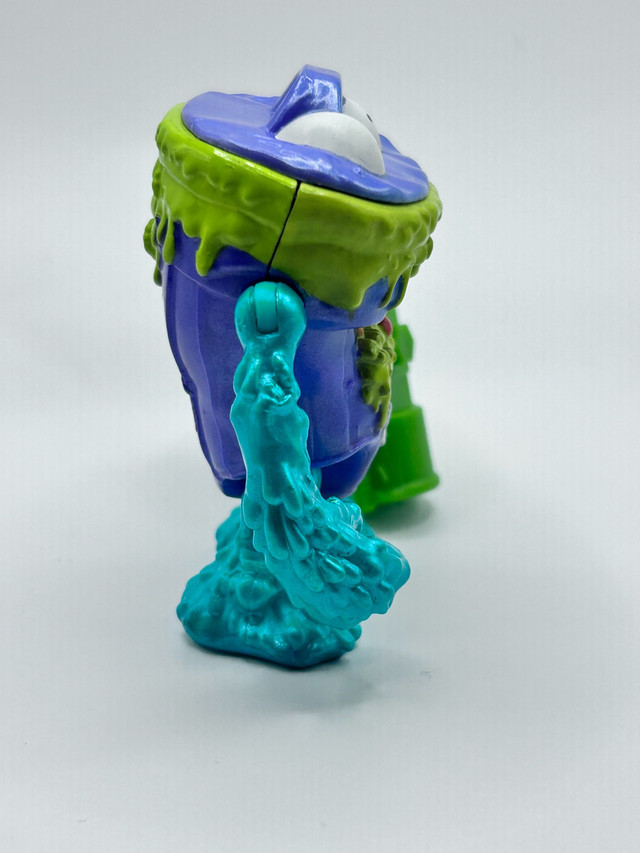 Putrid Power Trashcan Head Man Grossery Gang Toy - photo 2