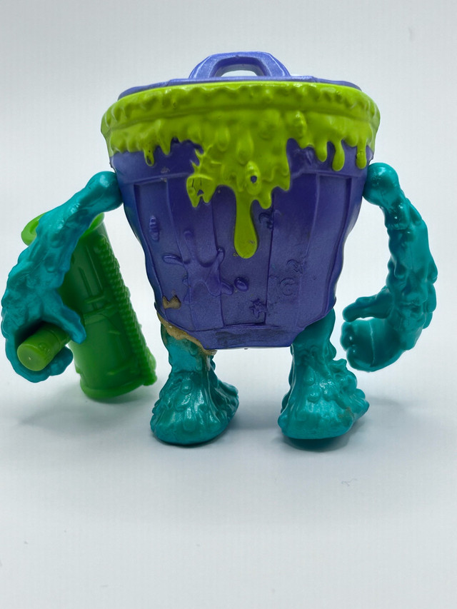 Putrid Power Trashcan Head Man Grossery Gang Toy - photo 3